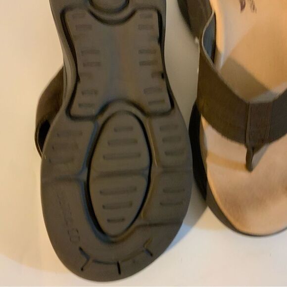 Sketchers Go Walk Sandals archfit size 6 brown - Picture 9 of 10